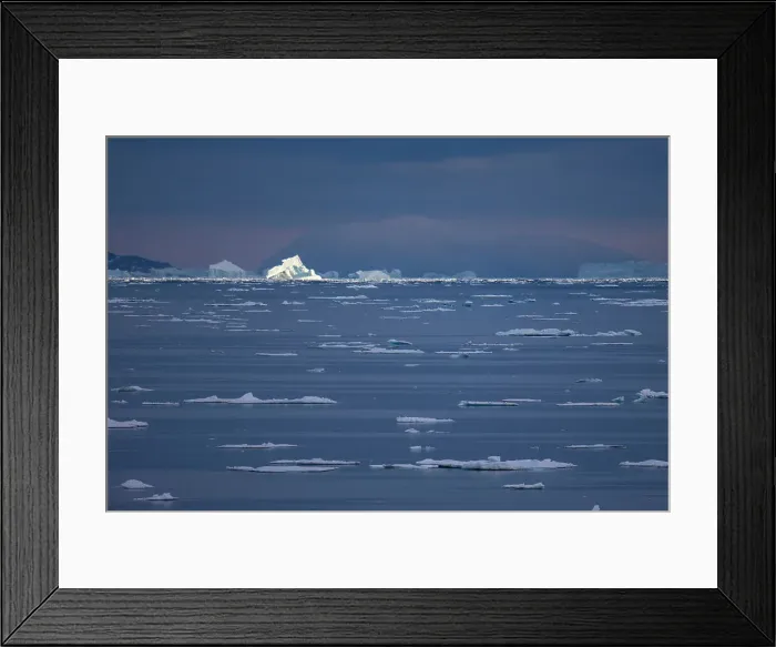 Framed Print : Boger Bay, Nunavut, Canada, Arctic Cirlce Framed Print : Boger Bay, Nunavut, Canada, Arctic Cirlce