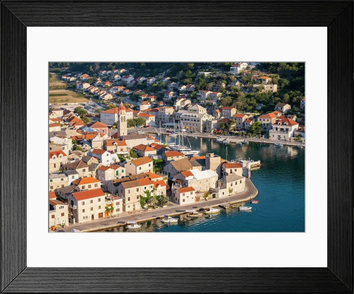 Framed Print : Pucisca on the island of Brac, Damatia, Adriatic Coast, Croatia