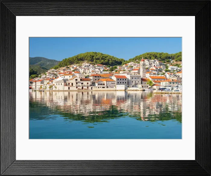 Framed Print : Pucisca on the island of Brac, Damatia, Adriatic Coast, Croatia Framed Print : Pucisca on the island of Brac, Damatia, Adriatic Coast, Croatia