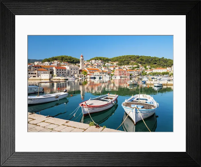 Framed Print : Pucisca on the island of Brac, Damatia, Adriatic Coast, Croatia Framed Print : Pucisca on the island of Brac, Damatia, Adriatic Coast, Croatia