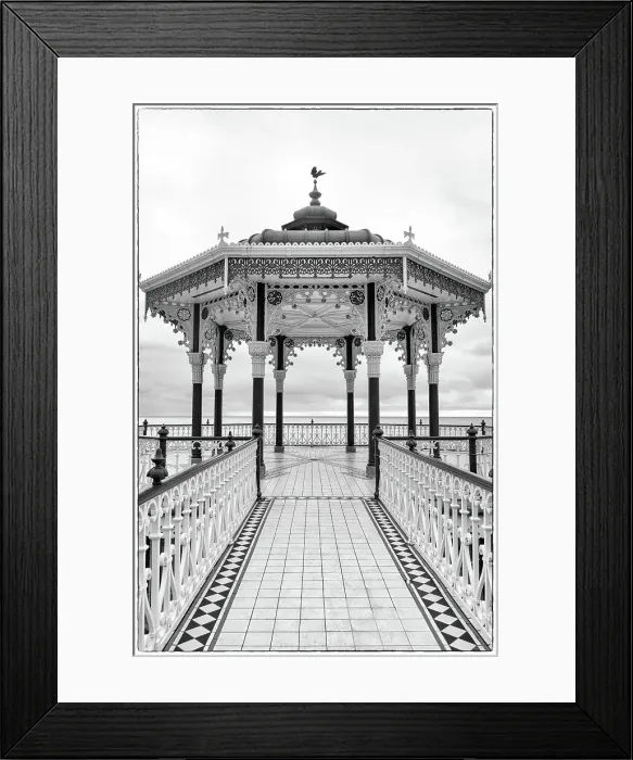 Framed Print : Victorian Bandstand on Brighton seafront, East Sussex, England Framed Print : Victorian Bandstand on Brighton seafront, East Sussex, England