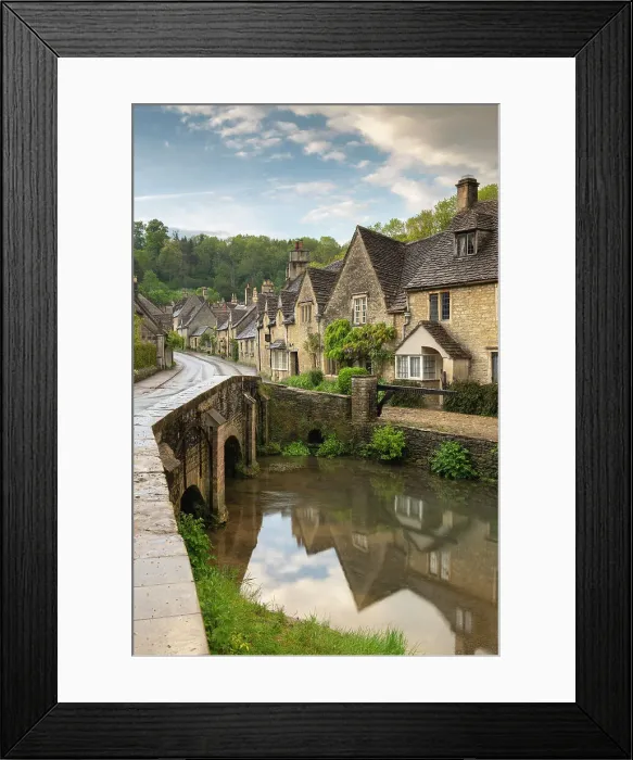 Framed Print : Picture postcard Cotswolds village of Castle Combe, Wiltshire, England. Spring (May) 2019 Framed Print : Picture postcard Cotswolds village of Castle Combe, Wiltshire, England. Spring (May) 2019