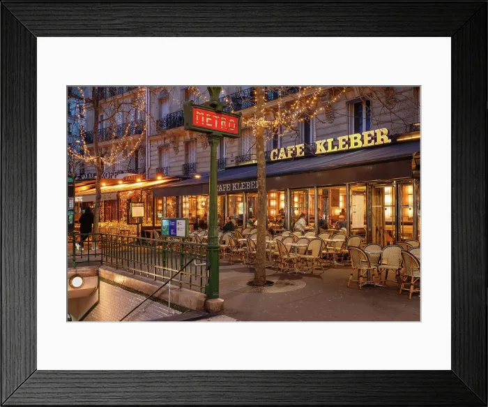 Framed Print : Cafe Kleber at Trocadero, Paris, Ile de France, France