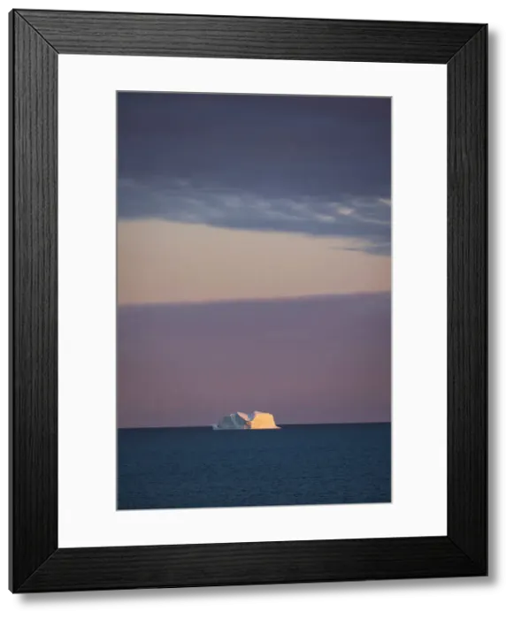 Framed Print : Icebergs in the High Arctic, Northern Greenland