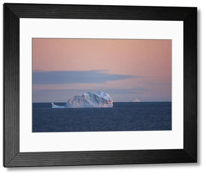 Framed Print : Icebergs in the High Arctic, Northern Greenland Framed Print : Icebergs in the High Arctic, Northern Greenland