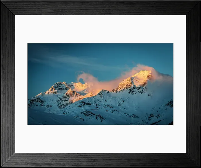 Framed Print : Sunset over Pizzo Spadolazzo and Suretta mountain peaks covered with snow, Madesimo, Valle Spluga, Valtellina, Lombardy, Italy Framed Print : Sunset over Pizzo Spadolazzo and Suretta mountain peaks covered with snow, Madesimo, Valle Spluga, Valtellina, Lombardy, Italy