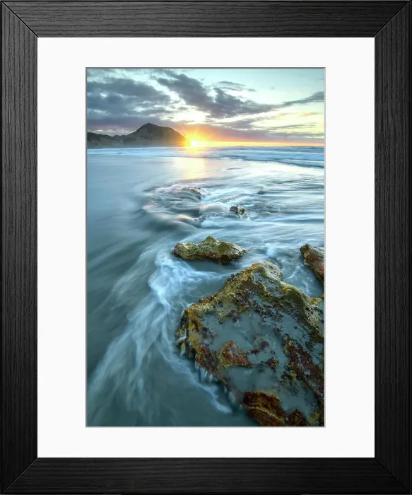 Framed Print : New Zealand, South Island, Farwell Spit, Wharariki Beach Framed Print : New Zealand, South Island, Farwell Spit, Wharariki Beach