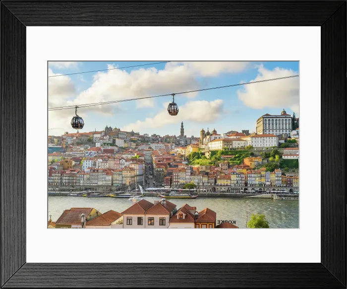 Framed Print : The Gaia Cable Cars Looking towards the old neighbourhood of Ribeira, Porto, Portugal, Europe