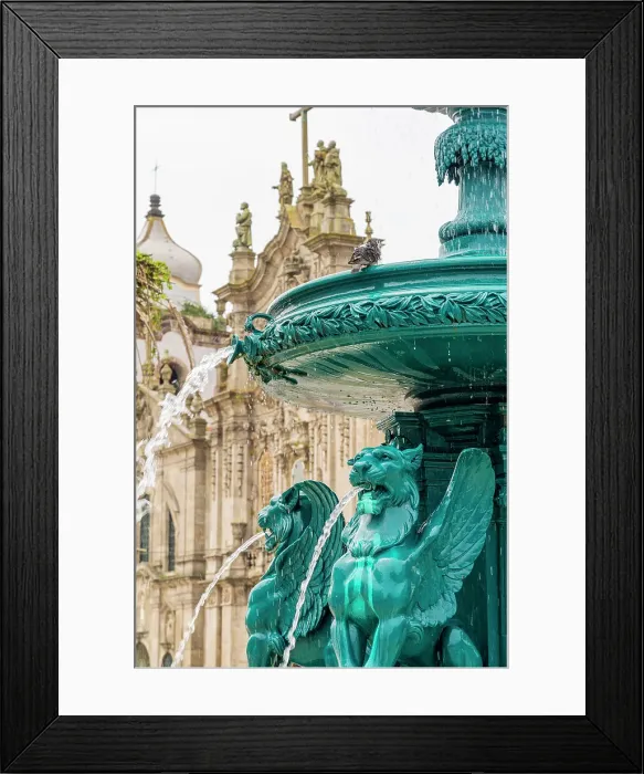 Framed Print : The Lion Fountain, Porto, Portugal, Europe Framed Print : The Lion Fountain, Porto, Portugal, Europe