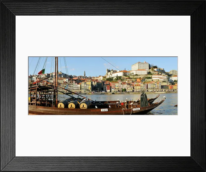 Framed Print : Ribeira district, facing the Douro river, a Unesco World Heritage Site. Oporto, Portugal Framed Print : Ribeira district, facing the Douro river, a Unesco World Heritage Site. Oporto, Portugal