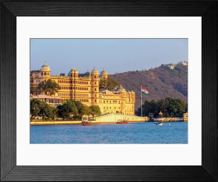 Framed Print : Tourist Boat on Lake Pichola with the City Palace in the background, Udaipur, Rajasthan, India, South Asia