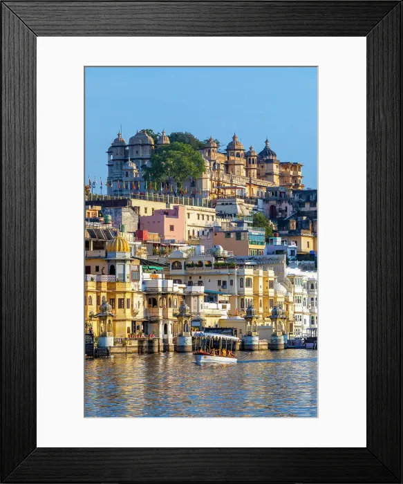 Framed Print : Tourist Boat on Lake Pichola with the City Palace in the background, Udaipur, Rajasthan, India, South Asia