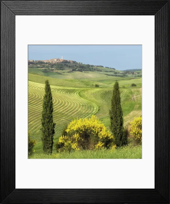 Framed Print : Hill top town of Pienza, Val D'Orcia, Tuscany, italy May 2022