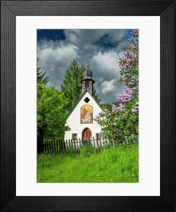 Framed Print : Mountain chapel, Pardell, Villnoss-Val di Funes, Alto Adige-South Tyrol, Italy
