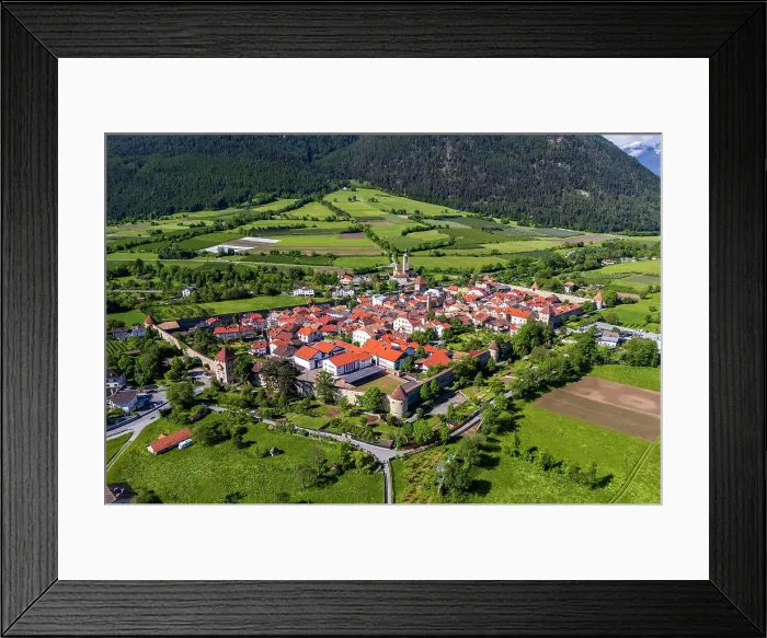 Framed Print : Glurns-Glorenza, Vinschgau-Val Venosta, Alto Adige-South Tyrol, Italy Framed Print : Glurns-Glorenza, Vinschgau-Val Venosta, Alto Adige-South Tyrol, Italy