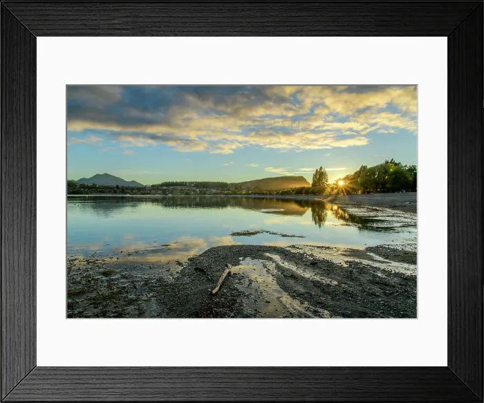 Framed Print : New Zealand, South Island, Wanaka Framed Print : New Zealand, South Island, Wanaka