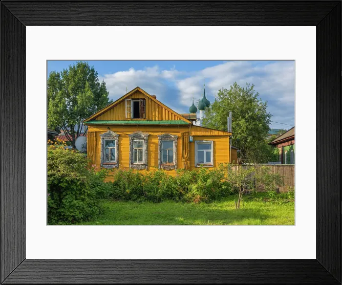 Framed Print : Traditional vintage wooden house, Rostov, Yaroslavl region, Russia Framed Print : Traditional vintage wooden house, Rostov, Yaroslavl region, Russia