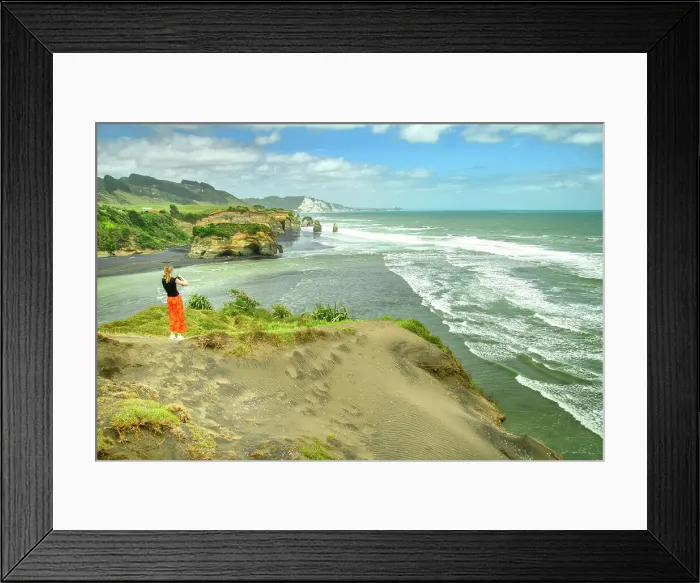 Framed Print : New Zealand, North Island, Tongapurutu, White Cliffs, The Three Sisters Framed Print : New Zealand, North Island, Tongapurutu, White Cliffs, The Three Sisters