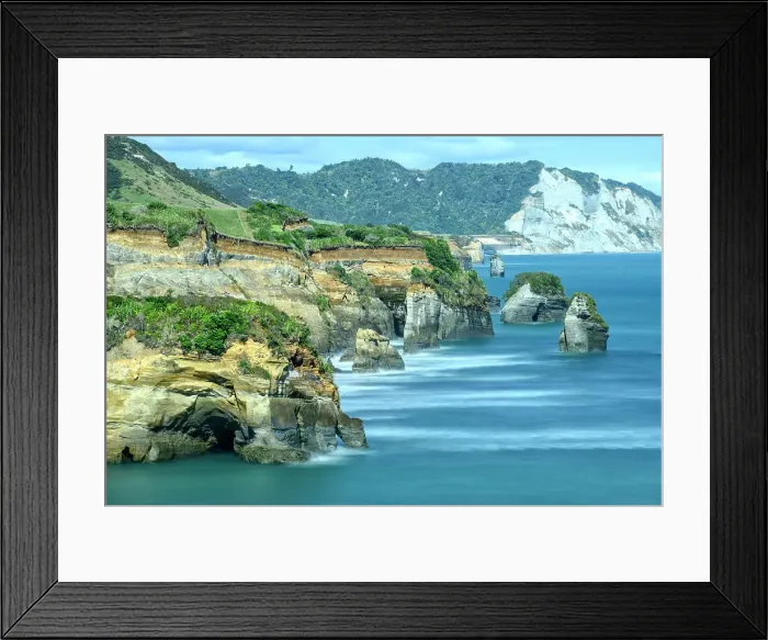 Framed Print : New Zealand; North Island; Tongapurutu, White Cliffs, The Three Sisters Framed Print : New Zealand; North Island; Tongapurutu, White Cliffs, The Three Sisters