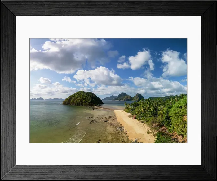 Framed Print : Las Cabanas beach, El Nido, Bacuit Bay, Palawan, Philippines