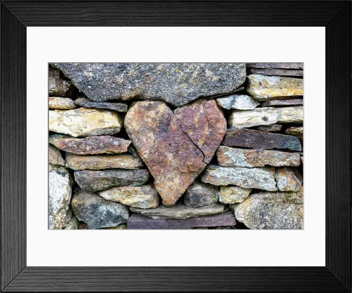 Framed Print : A stone heart in a graveyard wall, Isle of Harris, Outer Hebrides, Scotland Framed Print : A stone heart in a graveyard wall, Isle of Harris, Outer Hebrides, Scotland