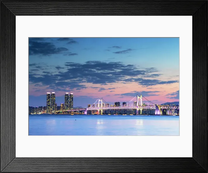 Framed Print : Gwangan Bridge at dusk, Busan, South Korea Framed Print : Gwangan Bridge at dusk, Busan, South Korea
