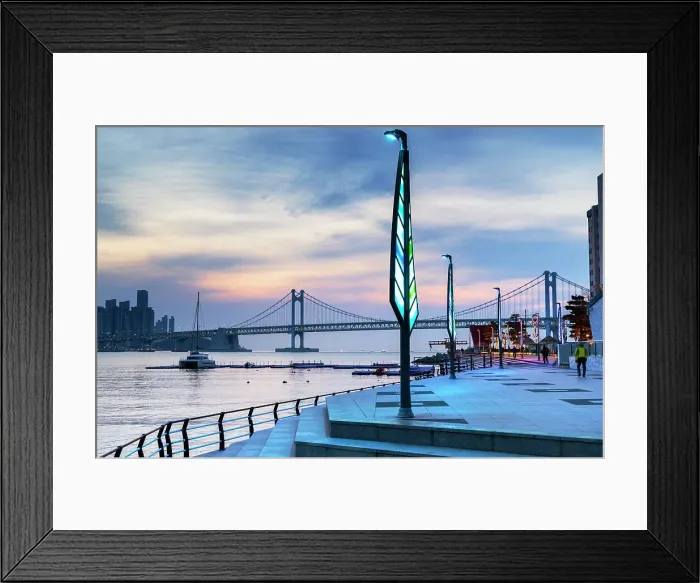 Framed Print : Gwangan Bridge and Namcheon Beach Park at dawn, Busan, South Korea Framed Print : Gwangan Bridge and Namcheon Beach Park at dawn, Busan, South Korea