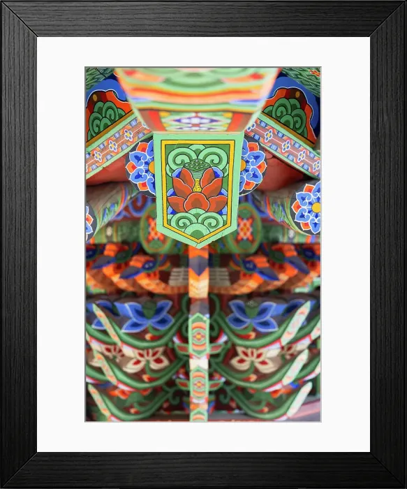 Framed Print : Detail of roof at Okryeonseonwon Temple, Busan, South Korea Framed Print : Detail of roof at Okryeonseonwon Temple, Busan, South Korea
