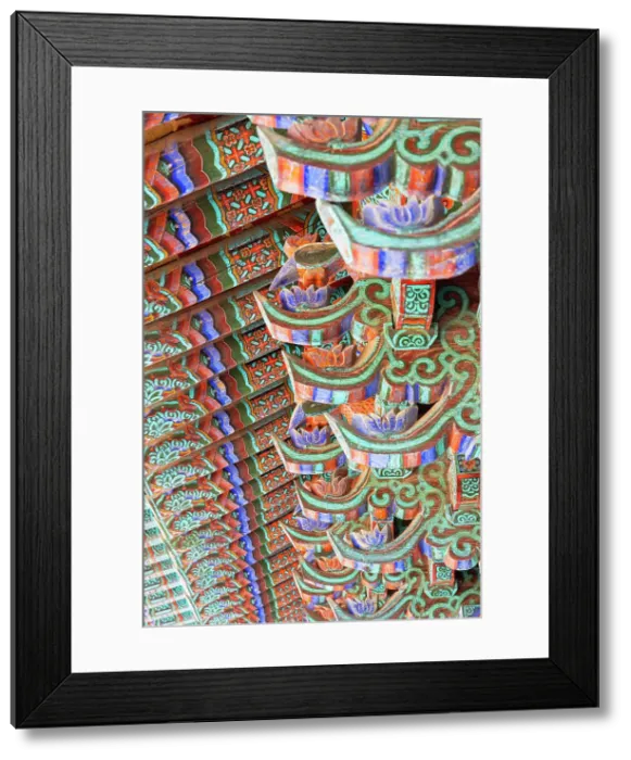 Framed Print : Detail of roof at Bulguksa Temple (UNESCO World Heritage Site), Gyeongju, South Korea Framed Print : Detail of roof at Bulguksa Temple (UNESCO World Heritage Site), Gyeongju, South Korea