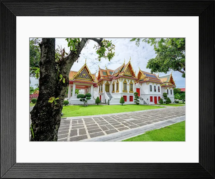 Framed Print : Lush garden path at Wat Benchamabophit temple, (Marble Temple), Bangkok, Thailand Framed Print : Lush garden path at Wat Benchamabophit temple, (Marble Temple), Bangkok, Thailand