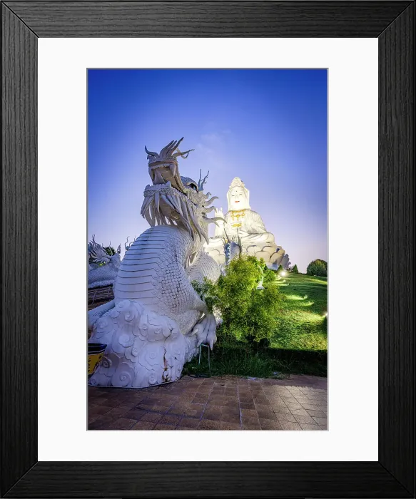 Framed Print : Buddha statue at Wat Huay Pla Kang temple with dragons of Chinese tradition, Chiang Rai, Thailand Framed Print : Buddha statue at Wat Huay Pla Kang temple with dragons of Chinese tradition, Chiang Rai, Thailand