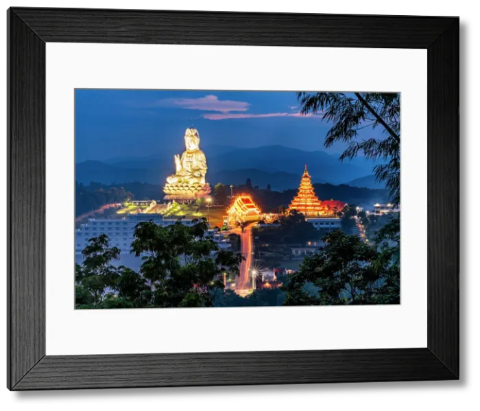 Framed Print : Illuminated temple of Wat Huay Pla Kang at blue hour, Chiang Rai, Northern Thailand Framed Print : Illuminated temple of Wat Huay Pla Kang at blue hour, Chiang Rai, Northern Thailand
