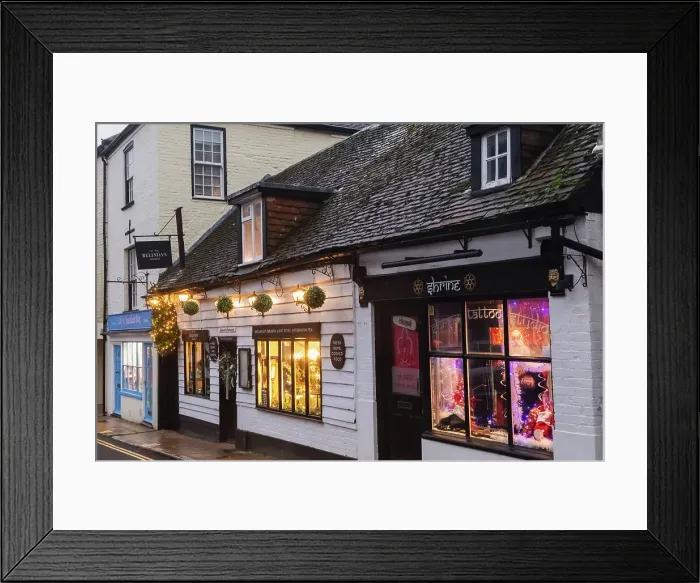 Framed Print : England, Sussex, West Sussex, Arundel, Row of Colourful Shops Framed Print : England, Sussex, West Sussex, Arundel, Row of Colourful Shops