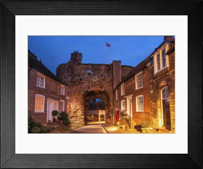 Framed Print : England, East Sussex, Rye, The Landgate Gatehouse dating from 1329