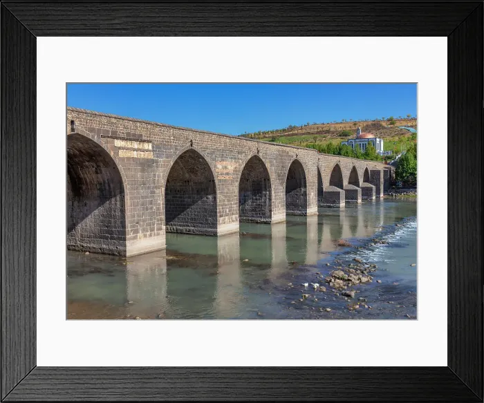 Framed Print : Dicle Bridge, Tigris river, Diyarbakir, Diyarbakir Province, Turkey Framed Print : Dicle Bridge, Tigris river, Diyarbakir, Diyarbakir Province, Turkey