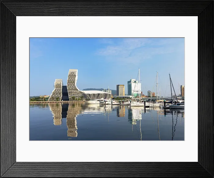 Framed Print : Kaohsiung Music Centre and boats moored at Glory Pier, Kaohsiung, Taiwan Framed Print : Kaohsiung Music Centre and boats moored at Glory Pier, Kaohsiung, Taiwan