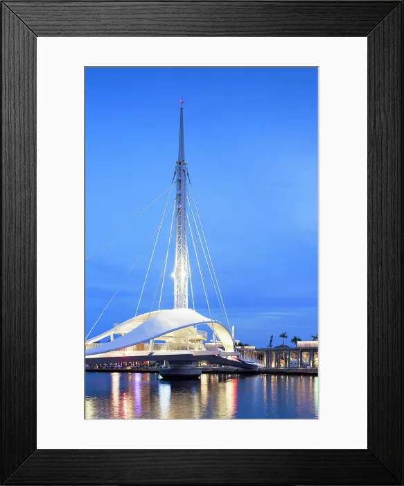 Framed Print : Great Harbour Bridge at dusk, Kaohsiung, Taiwan Framed Print : Great Harbour Bridge at dusk, Kaohsiung, Taiwan