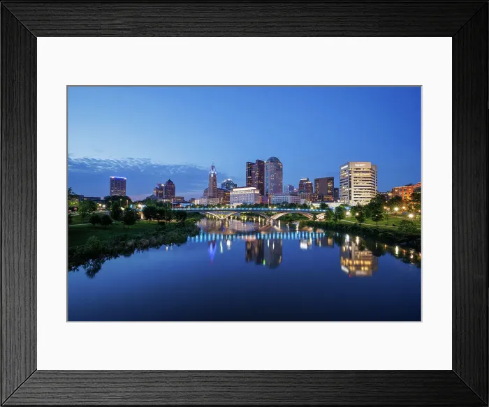 Framed Print : City skyline and Skioto River, Columbus, Ohio, USA Framed Print : City skyline and Skioto River, Columbus, Ohio, USA