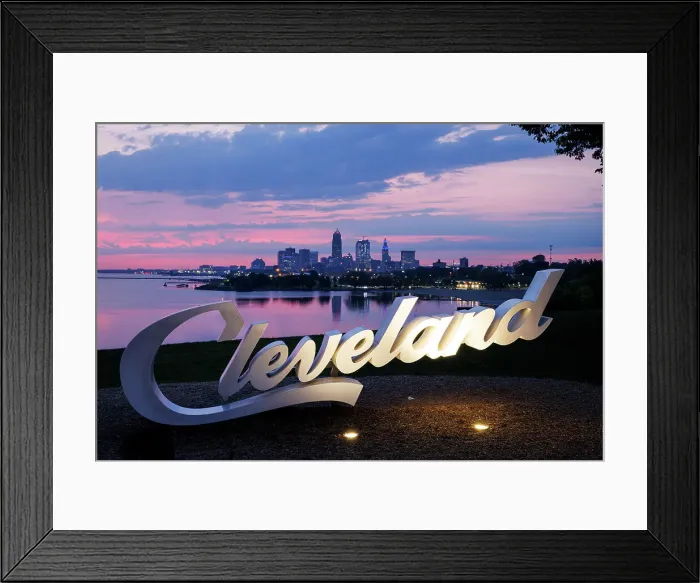 Framed Print : Cleveland skyline and sign, Lake Erie, Ohio, USA