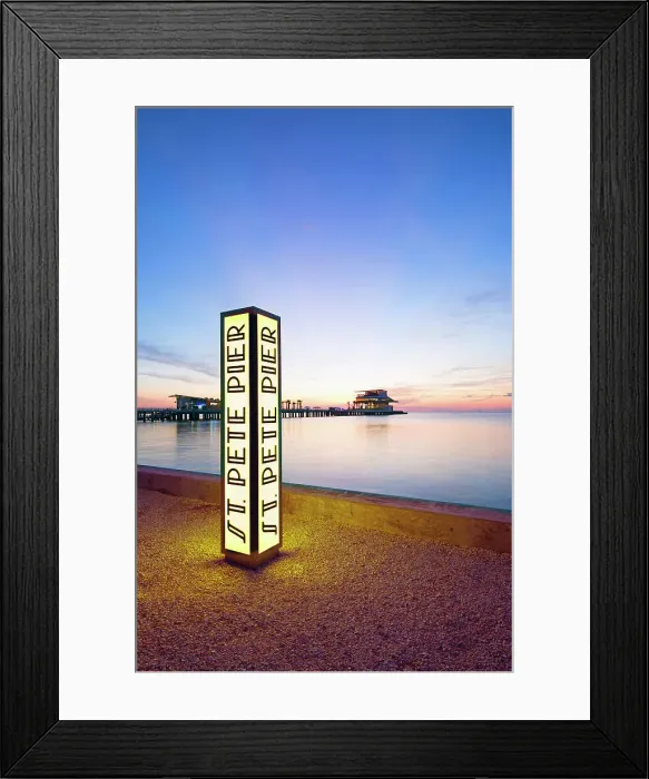 Framed Print : USA, Florida, Saint Petersburg, New Pier District, 26 Acre Public Park, Pinellas County, Tampa Bay