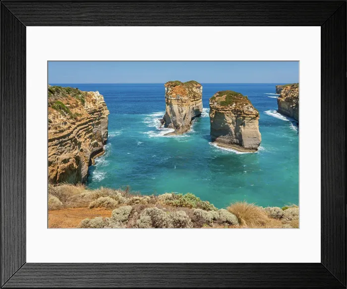 Framed Print : Australia, Victoria, Port Campbell National Park, Island Archway Framed Print : Australia, Victoria, Port Campbell National Park, Island Archway