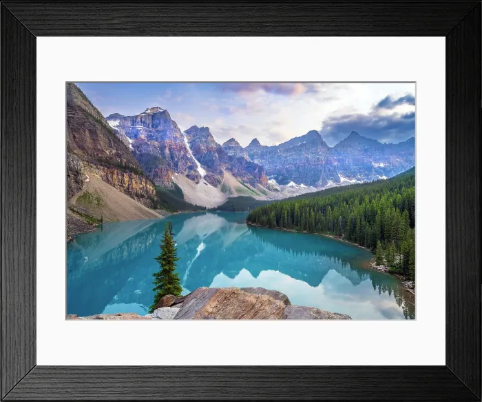 Framed Print : Moraine Lake Sunset during summer in Banff National Park, Alberta, Canada Framed Print : Moraine Lake Sunset during summer in Banff National Park, Alberta, Canada