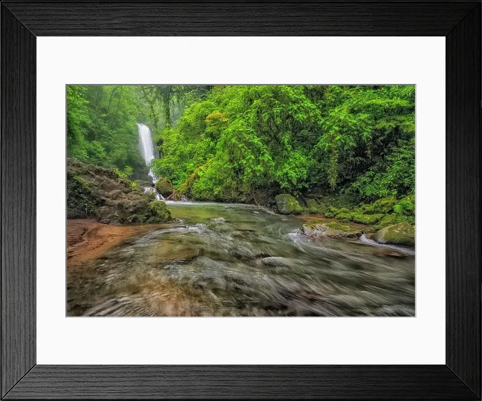 Framed Print : El Templo Waterfall on the La Paz River in the Cloud Forests of Costa Rica Framed Print : El Templo Waterfall on the La Paz River in the Cloud Forests of Costa Rica