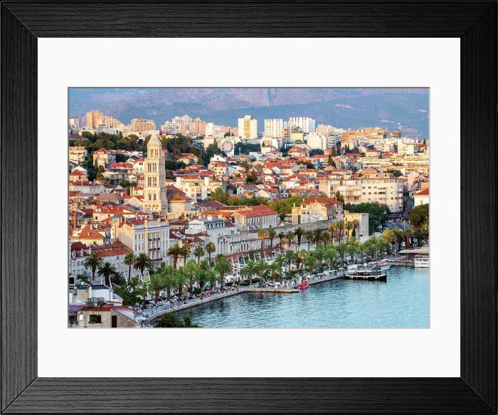 Framed Print : Split, Dalmatien, Riva Sea Promenade, Harbour, City View Croatia Framed Print : Split, Dalmatien, Riva Sea Promenade, Harbour, City View Croatia
