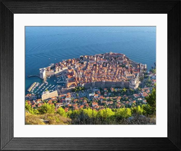 Framed Print : Dubrovnik, Dalmatia, UNESCO SITE sunset Croatia Framed Print : Dubrovnik, Dalmatia, UNESCO SITE sunset Croatia