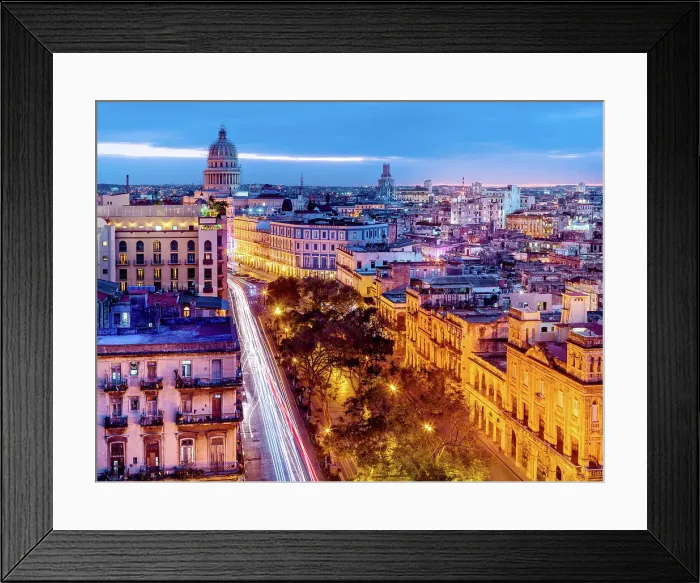 Framed Print : National Capitol Building, El capitolio, Paseo de Marti Havana, Cuba Framed Print : National Capitol Building, El capitolio, Paseo de Marti Havana, Cuba