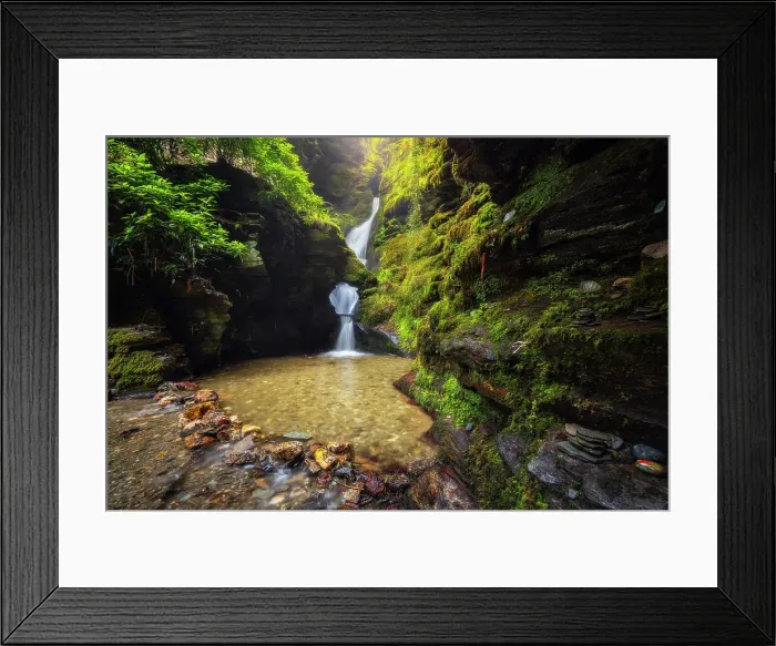 Framed Print : Watewrfall at St Nectan's Kieve, Threthevy, Tintagel, Cornwall, England, United Kingdom Framed Print : Watewrfall at St Nectan's Kieve, Threthevy, Tintagel, Cornwall, England, United Kingdom