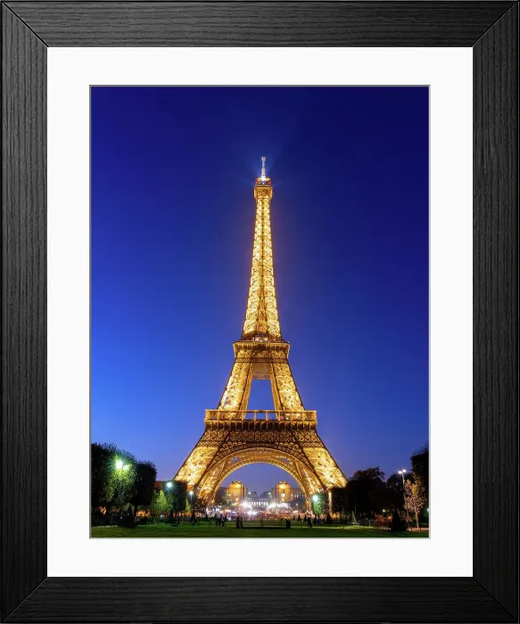 Framed Print : Eiffel Tower, Tour Eiffel, Champ des Mars Paris, France