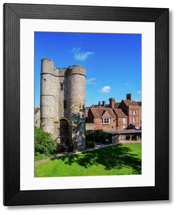 Framed Print : Castle Gate, Lewes, East Sussex, England, United Kingdom Framed Print : Castle Gate, Lewes, East Sussex, England, United Kingdom