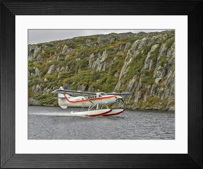 Framed Print : Float plane on Wolf Lake in Nunavik, Quebec, Canada Framed Print : Float plane on Wolf Lake in Nunavik, Quebec, Canada